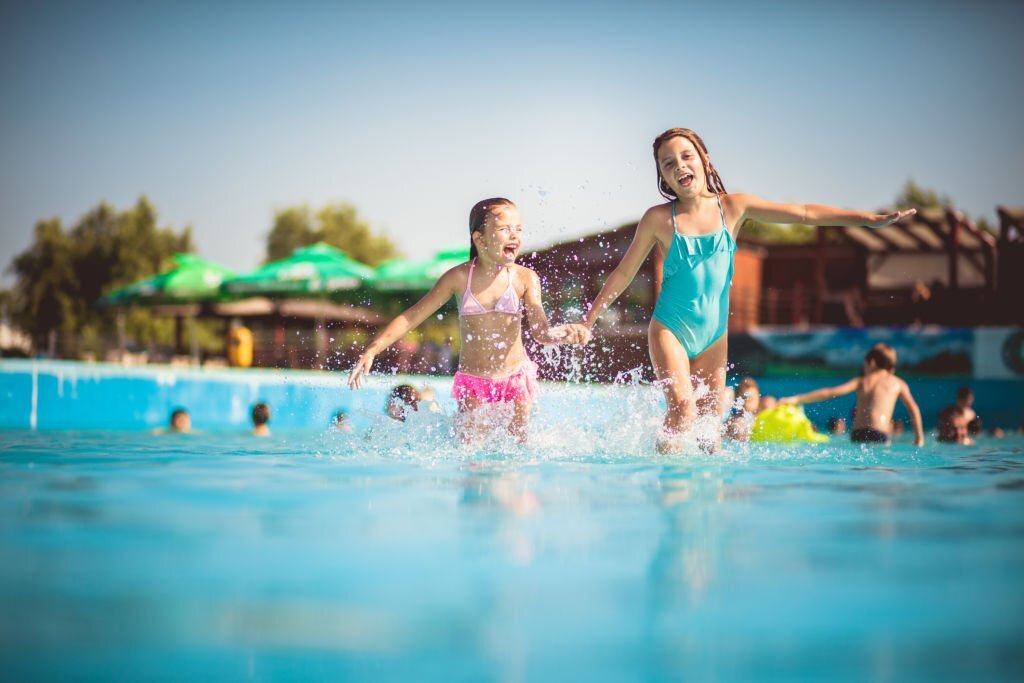 playing in water park